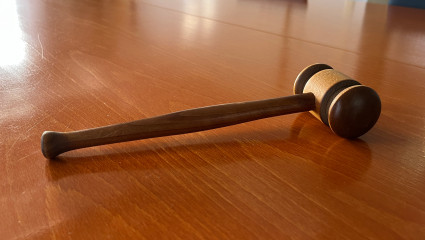 Ordförandeklubba. Nuija.